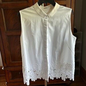 Elie Tahari White Sleeveless Boxy Blouse with Embellished Hem